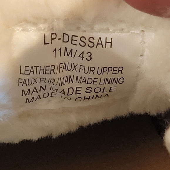 Lucky Brand Sneaker with fur size 11 - Picture 6 of 7